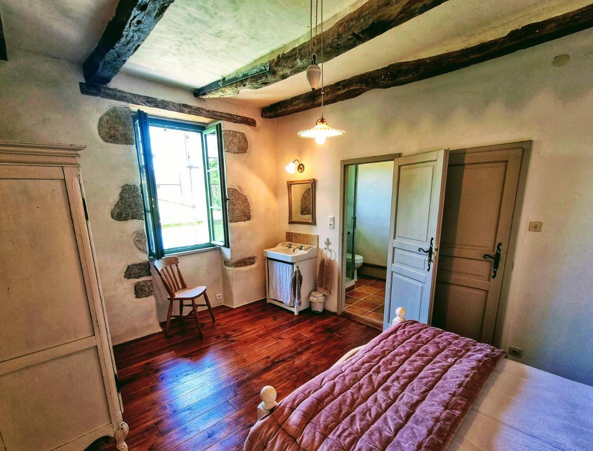 L'Ancienne Forge De Cregols Bed & Breakfast Exterior photo